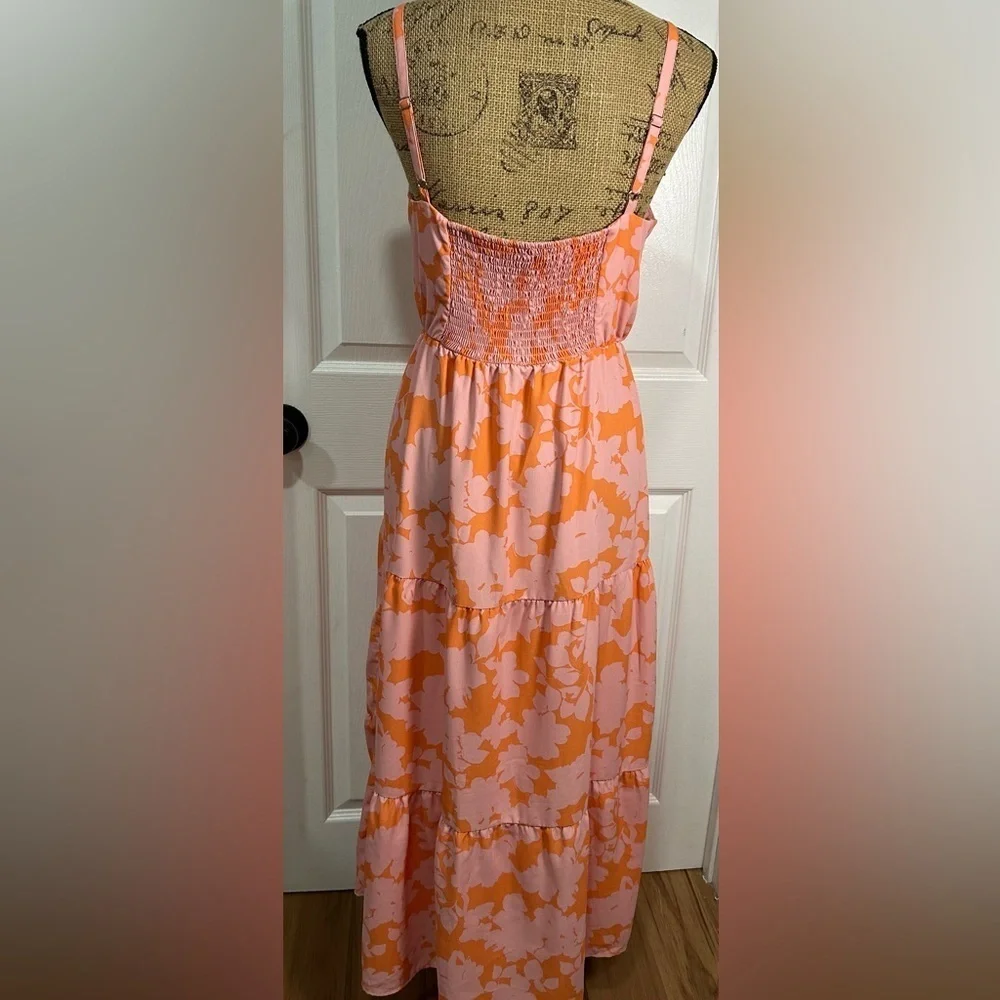 SOCIAL STANDAR Vibrant Floral Maxi Dress in Orange and Pink - Picture 5 of 6